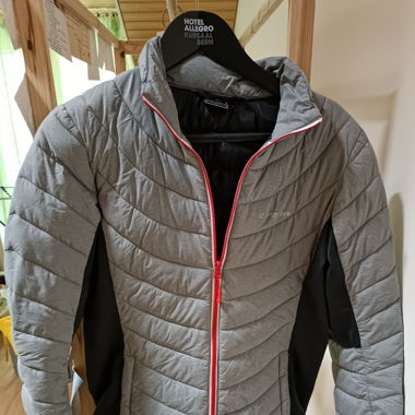 Graue Jacke