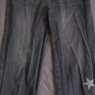 jeans droits imprimés d'étoiles noires