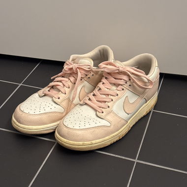 Nike Dunks