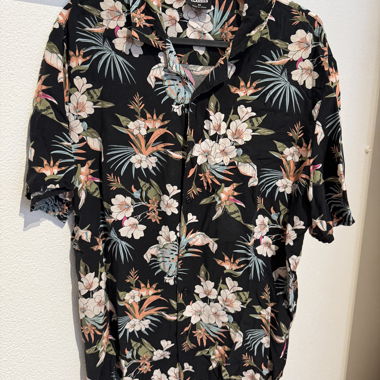 Urban Classics Sommerhemd mit Blumenprint