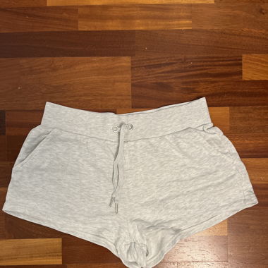 weisse Shorts