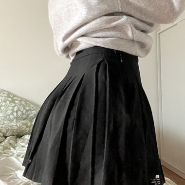 Black skirt