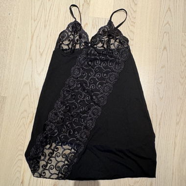 Schwarzes Spitzen-Lingerie-Top