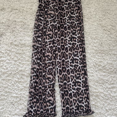 Pantaloni con stampa leopardata