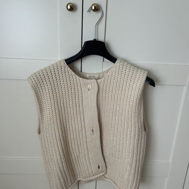 Beige knit vest