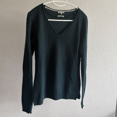 Maglione in cashmere con scollo a V