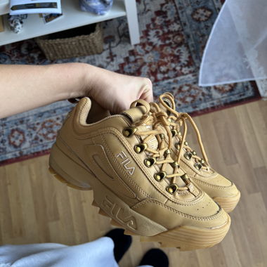Vintage Fila Disruptor