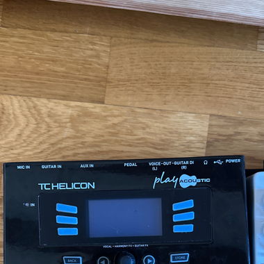 Pédalier TC-Helicon Play Acoustic 