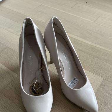 Marco Tozzi Nude Beige Pumps 36.5