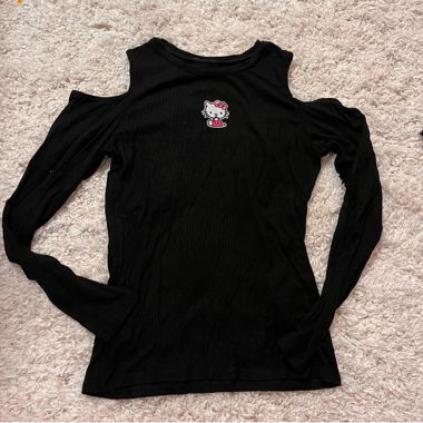 Hello Kitty top