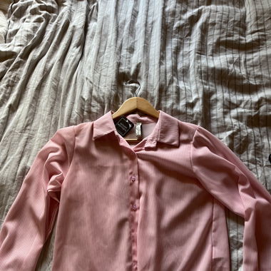 Chemise rose et blanche rayé 