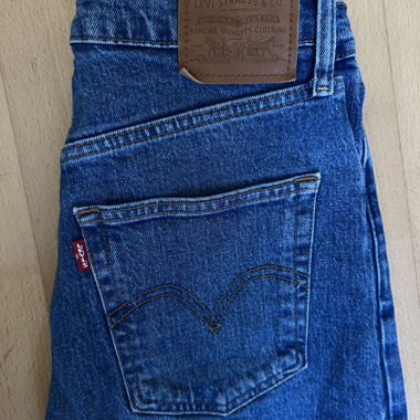 Jeans Levi's Ribcage Straight Ankle W28