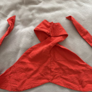 Rotes Top: Offener Rücken