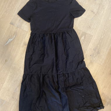 Black midi dress