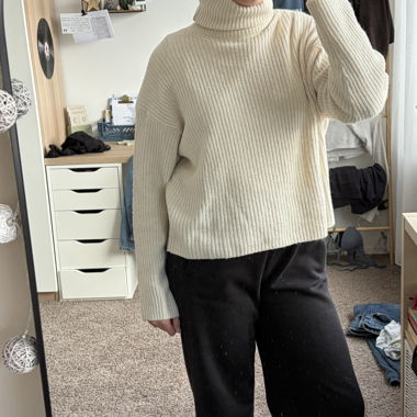 Knit sweater