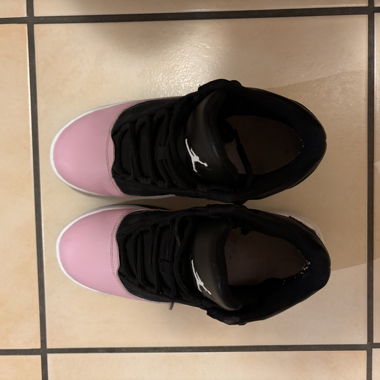 Jordan Max Aura 2 / 36