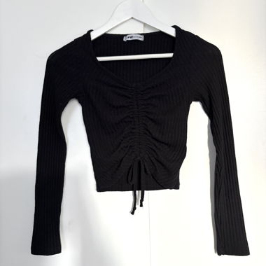 Haut noir ajustable
