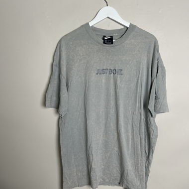 T-shirt graphique gris Nike