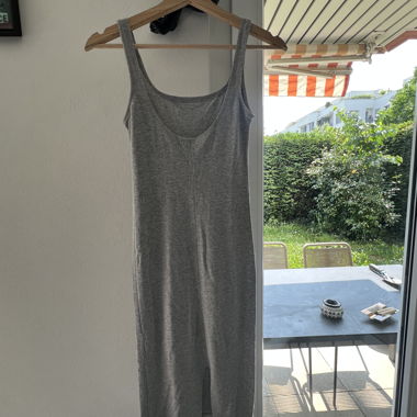 Robe longue grise 