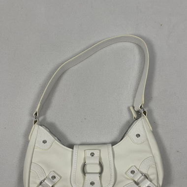 weisse handtasche