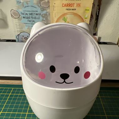 Small kawaii desk bin
