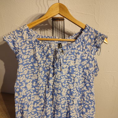 Blaue Bluse