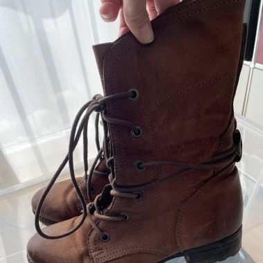 MJUS verstellbare Stiefel
