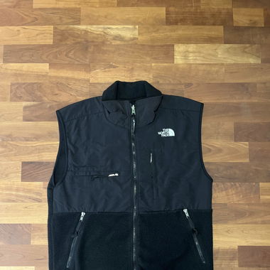 Schwarze The North Face Weste (Neuwertig!)