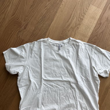 H&M t-shirt