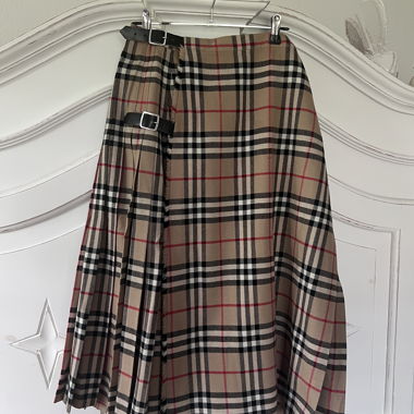 Vintage Burberrys rock