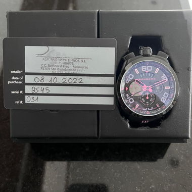 Orologio analogico Bomberg con scatola