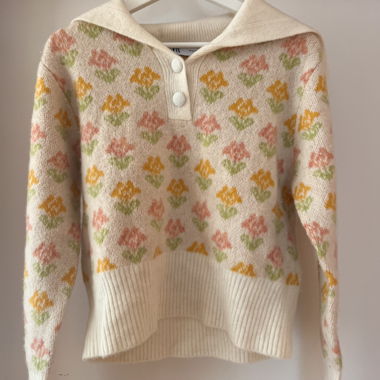 ZARA Blumenpullover mit Kragen, Grösse M