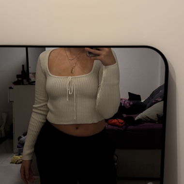 Weisses Ribbed Crop Top