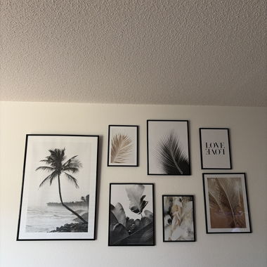 Wall art set with palm tree motifs