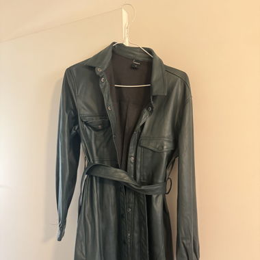 Grüne Lederjacke
