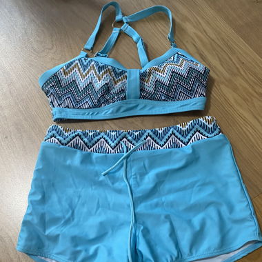 Verschiedene Bikinis 