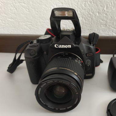 Fotocamera Canon EOS 500D inclusa lente 28-80mm