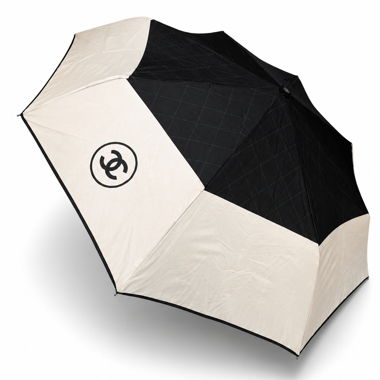 Parapluie noir et blanc Chanel
