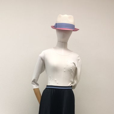 Asymmetric party skirt