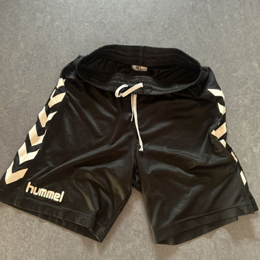 Short Hummel