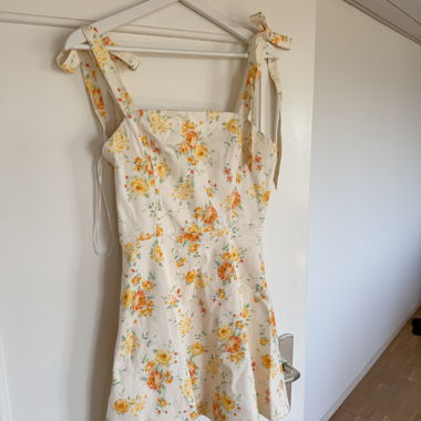 Abito estivo floreale ZARA