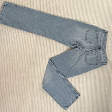 Hellblaue Jeans