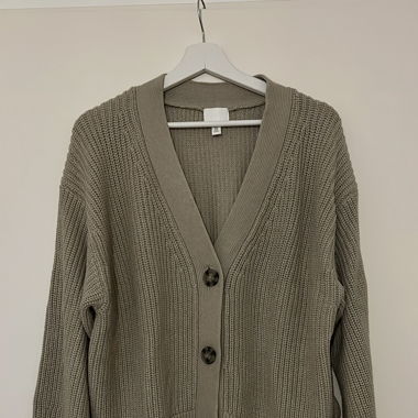 Cardigan 