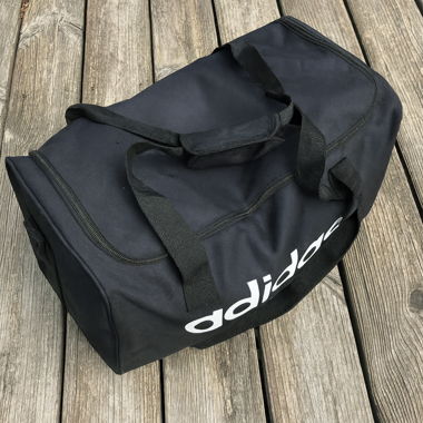 Adidas black sports bag – excellent condition (new)