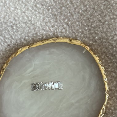 eleganter Ring