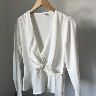 Weisse Wickelbluse Gr. 36