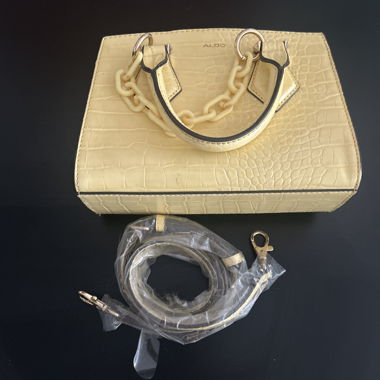 Piccola borsa a mano ALDO gialla croco
