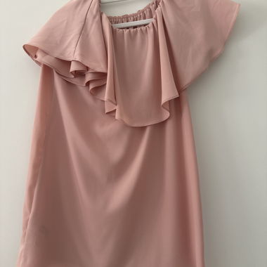 Abito rosa senza spalline