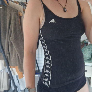 Top Kappa con strisce con logo