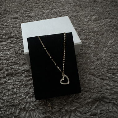 Gold Necklace with Heart Pendant